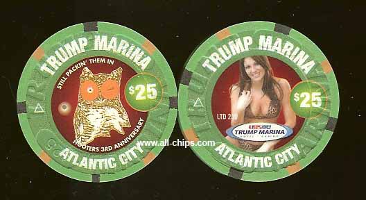 MAR-25n $25 Trump Marina Hooters 3rd Anniversary (2nd Chip Different Girl)